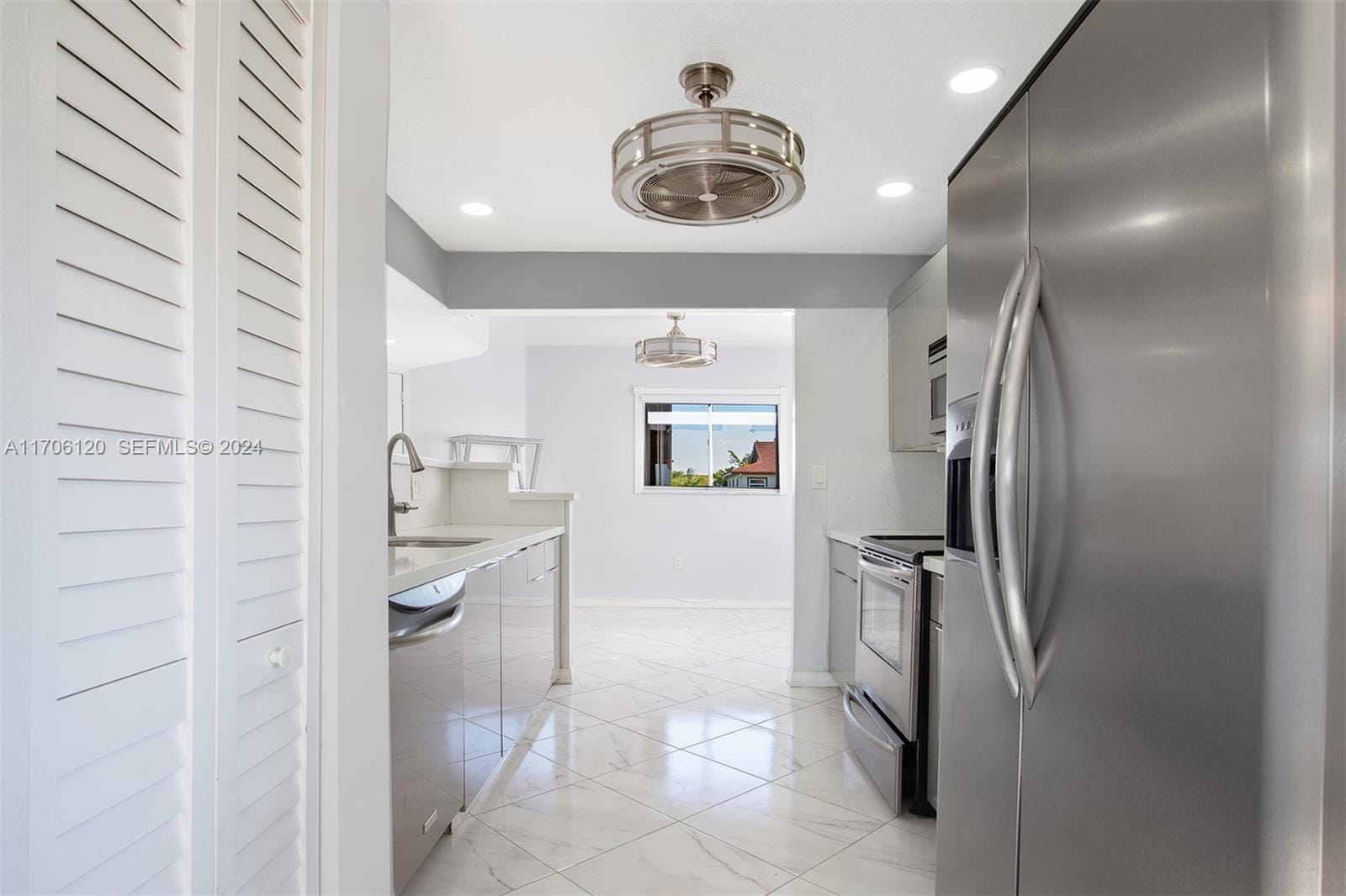 1400 SW 131st Way 401Q, Pembroke Pines, FL 33027 photo 10