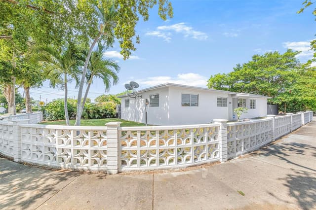 3202 SW 3rd Street, Miami, FL 33135