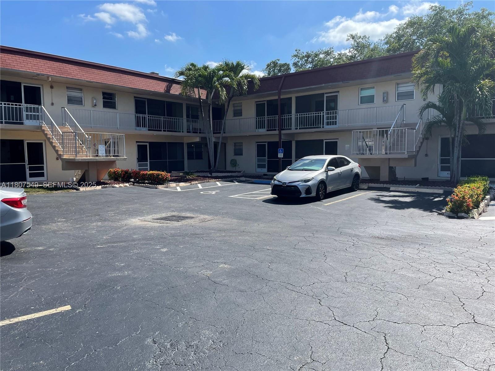 2041 NW 81st Avenue 414, Pembroke Pines, FL 33024 photo 8