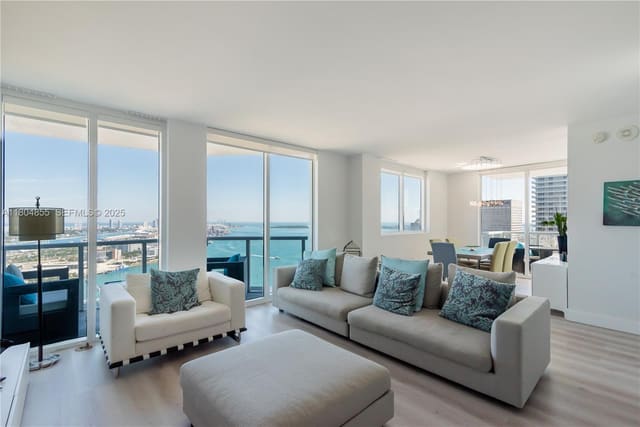 244 Biscayne Boulevard 3703, Miami, FL 33132