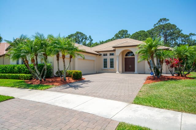 862 SW Grand Reserves Boulevard, Port St. Lucie, FL 34986