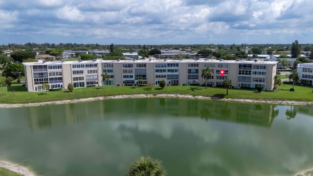 222 Wellington G, West Palm Beach, FL 33417