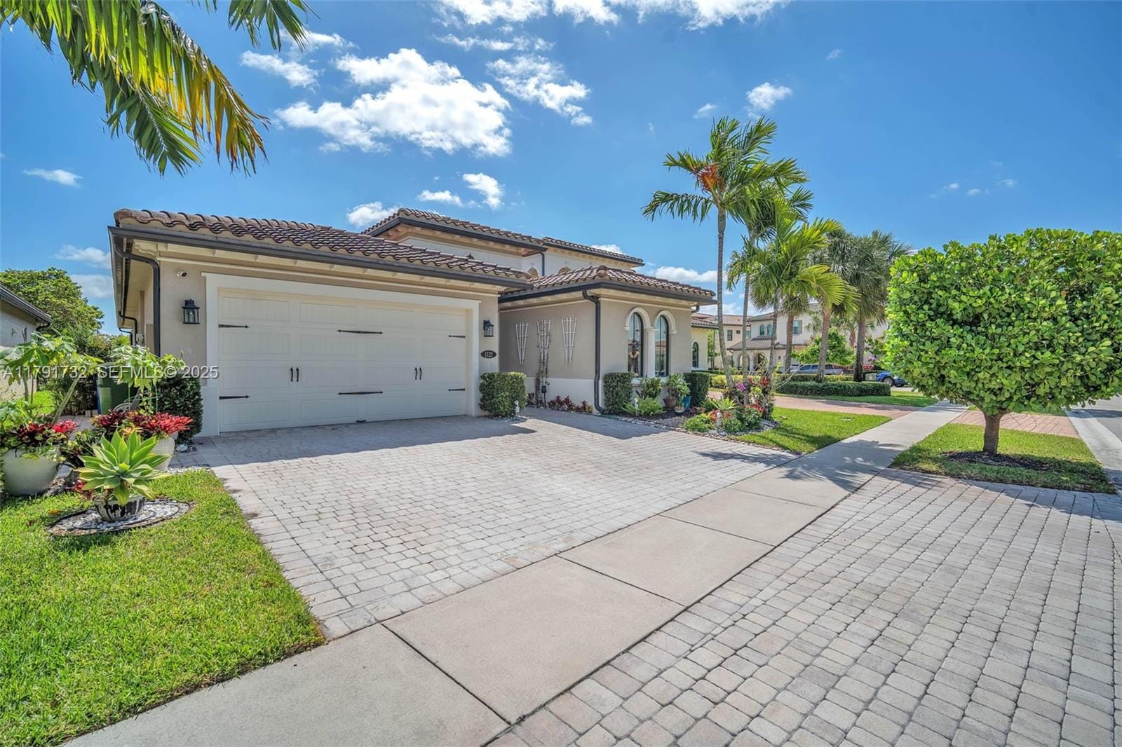 1121 SW 113th Avenue, Pembroke Pines, FL 33025 photo 2