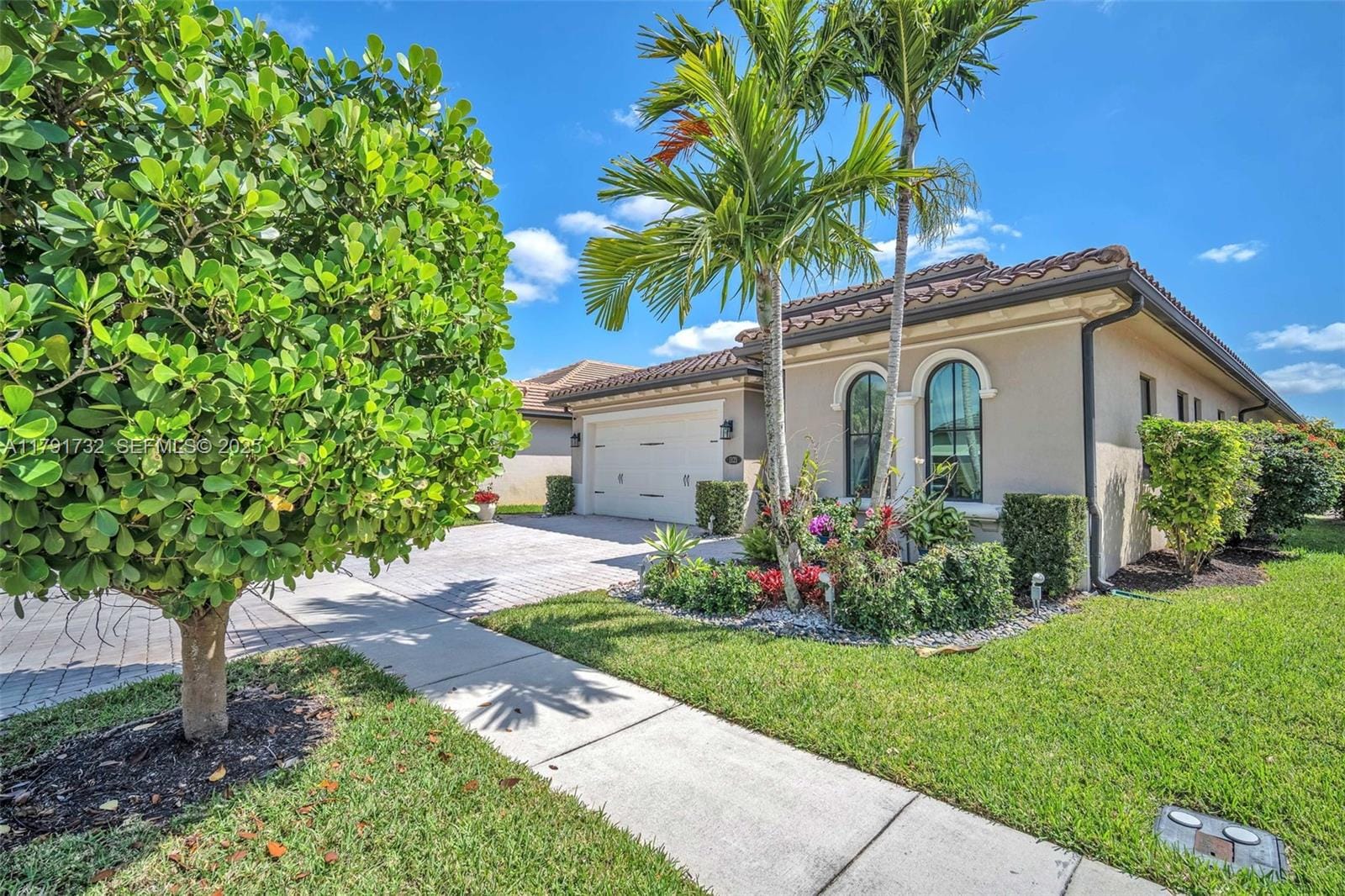 1121 SW 113th Avenue, Pembroke Pines, FL 33025 photo 4