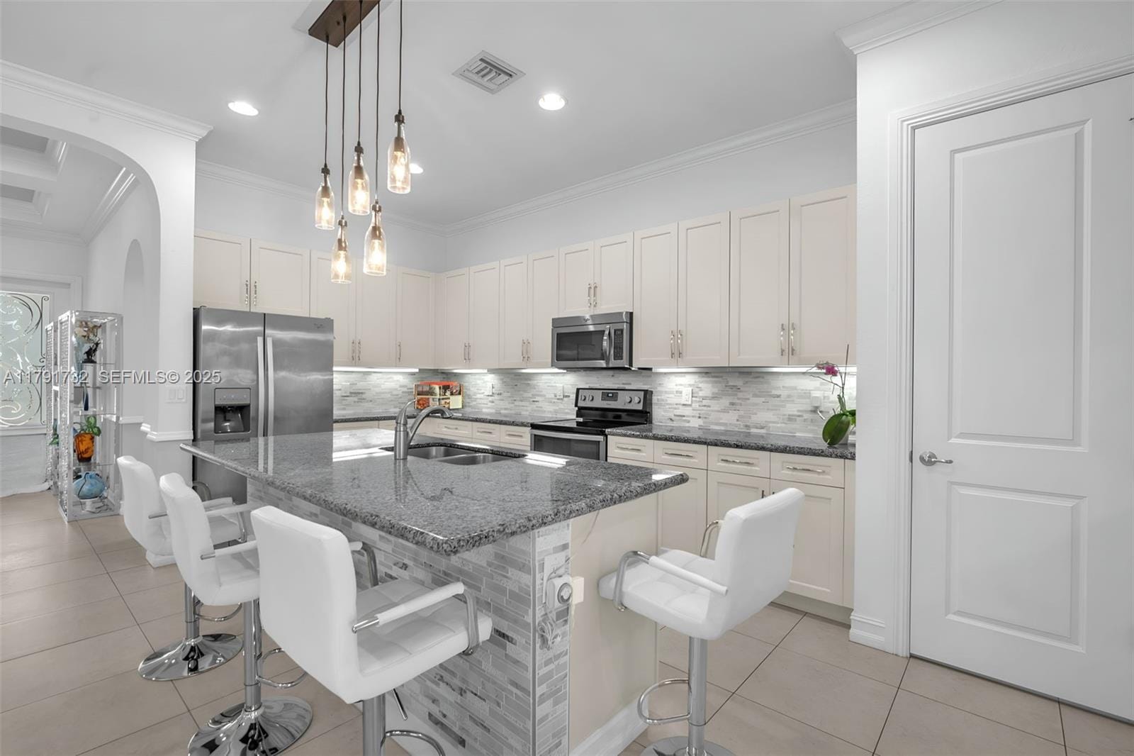 1121 SW 113th Avenue, Pembroke Pines, FL 33025 photo 10