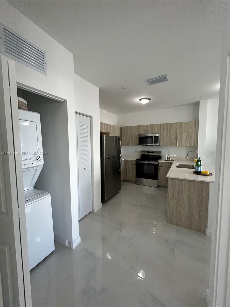 1010 SW 69th Avenue 104, Miami, FL 33144, Miami