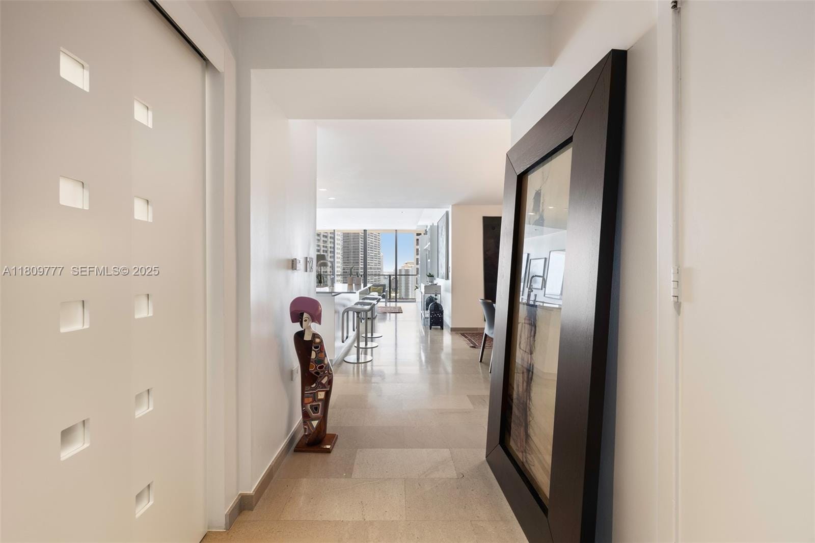 68 SE 6th Street 1703, Miami, FL 33131 photo 23