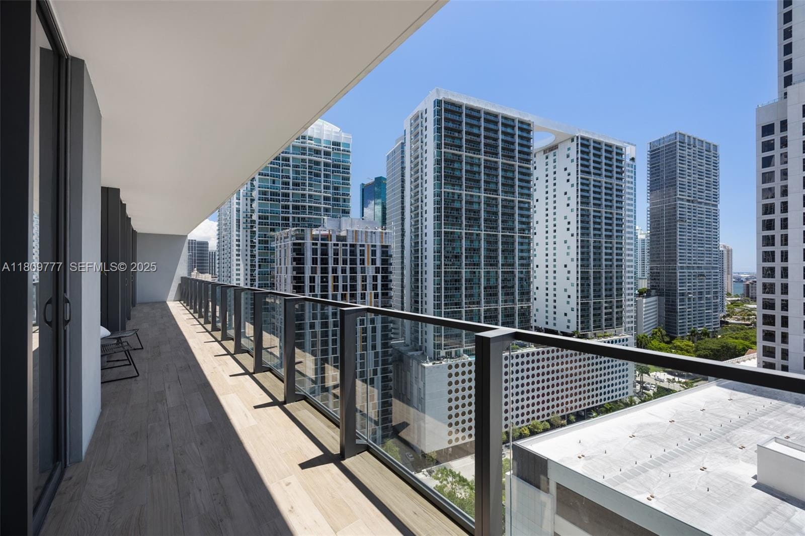 68 SE 6th Street 1703, Miami, FL 33131 photo 27