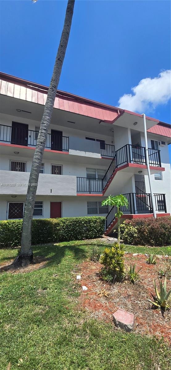 1400 NE 191st Street 225, Miami, FL 33179 photo 2