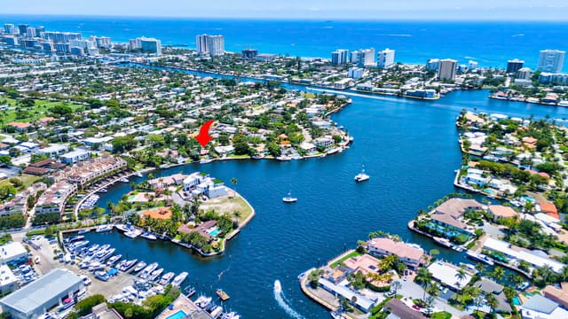 2360 SE 7th Drive, sold in Santa Barbara Villas, Pompano Beach, FL