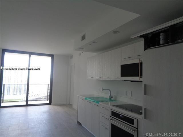 45 SW 9th Street 2709, Miami, FL 33130 photo 8