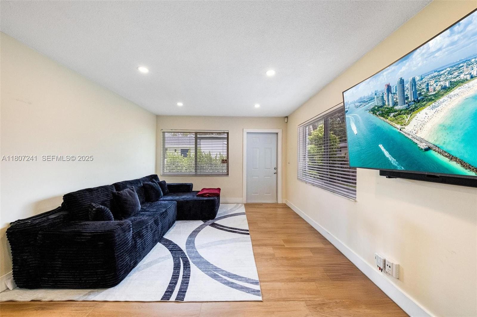 6121 SW 40th Court, Miramar, FL 33023 photo 4