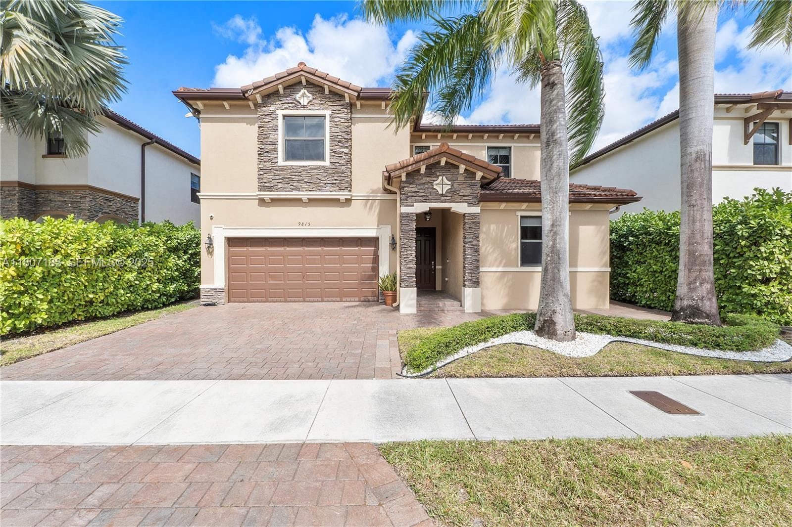 5 bedroom home for sale at 9815 89th, Doral, FL 33178 — $1,088,000