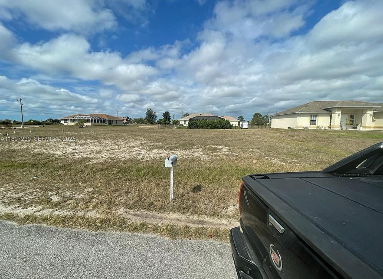 1608 NW 8th Place — photo 3