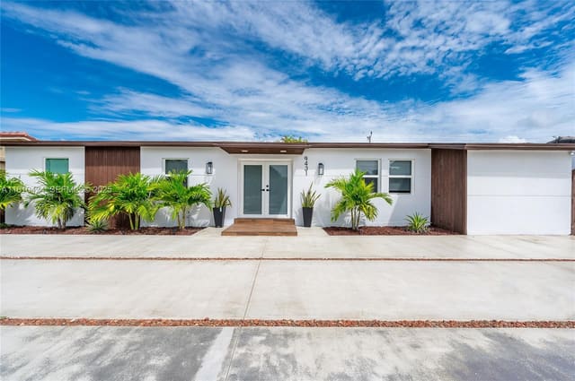 9431 SW 62nd Street, Miami, FL 33173