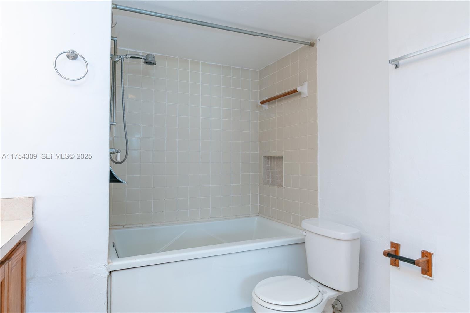3545 NE 166th Street 807, North Miami Beach, FL 33160 photo 19