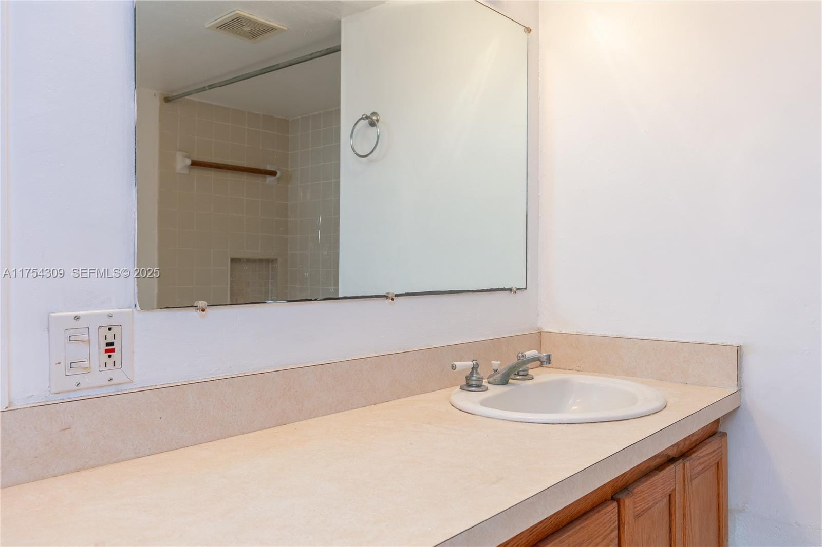 3545 NE 166th Street 807, North Miami Beach, FL 33160 photo 20