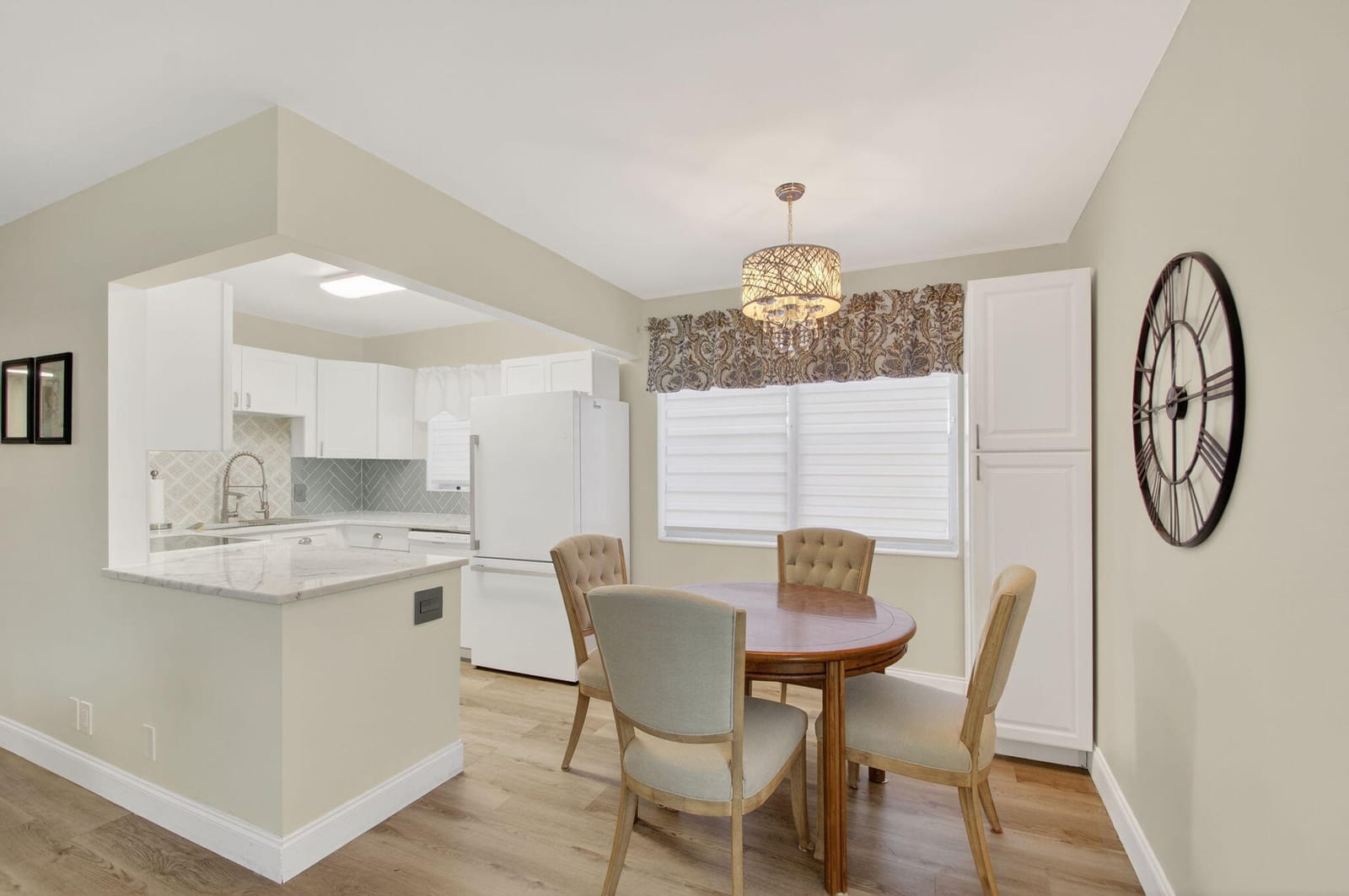 216 Dorchester J — photo 11