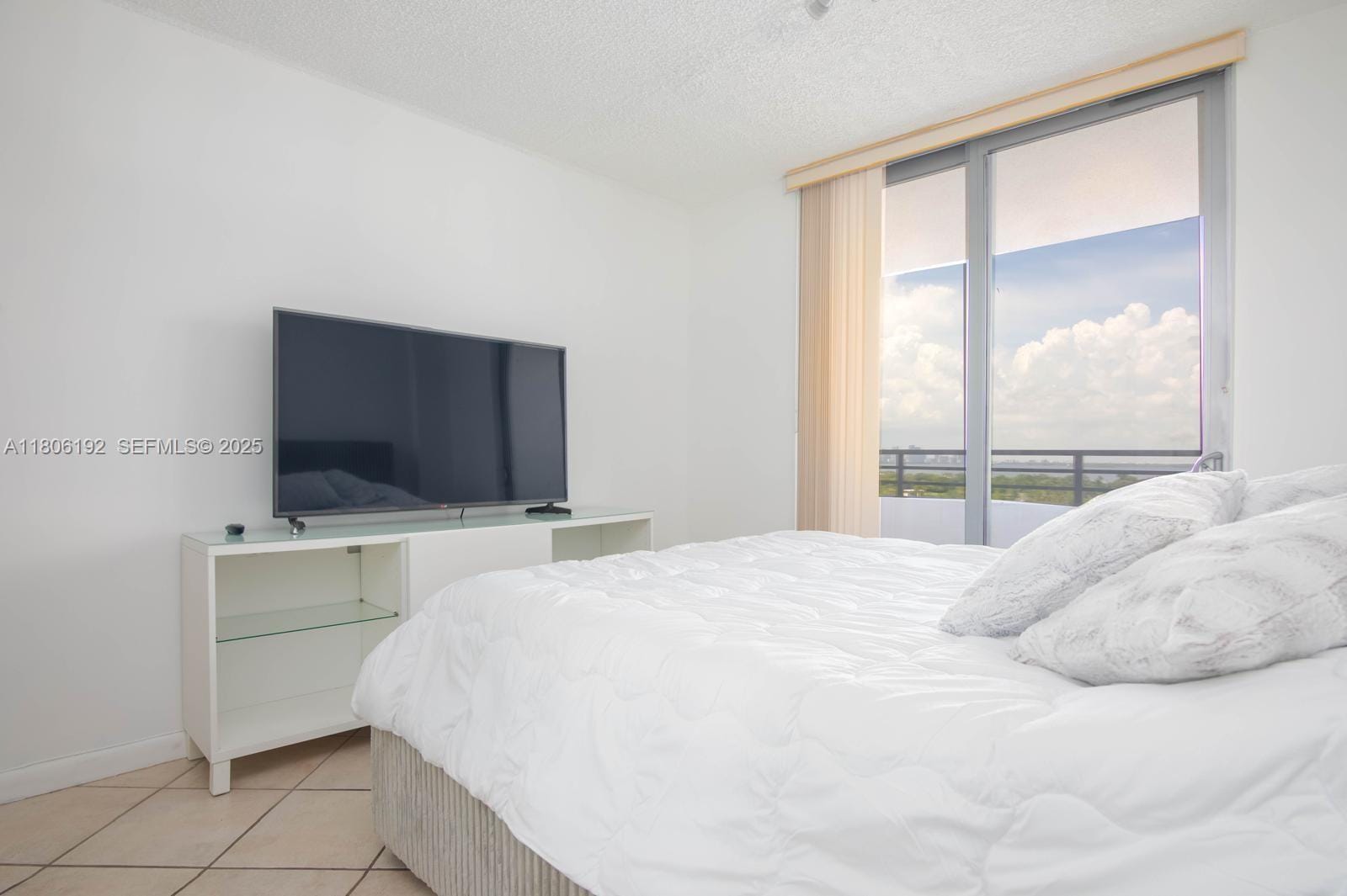 5555 Collins Avenue 14U, Miami Beach, FL 33140 photo 14