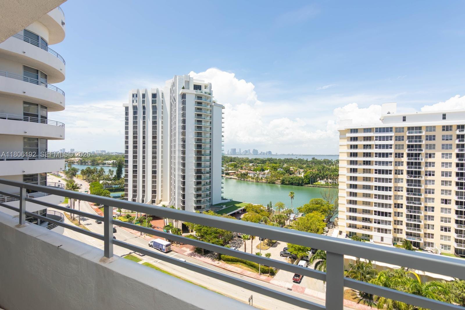 5555 Collins Avenue 14U, Miami Beach, FL 33140 photo 29