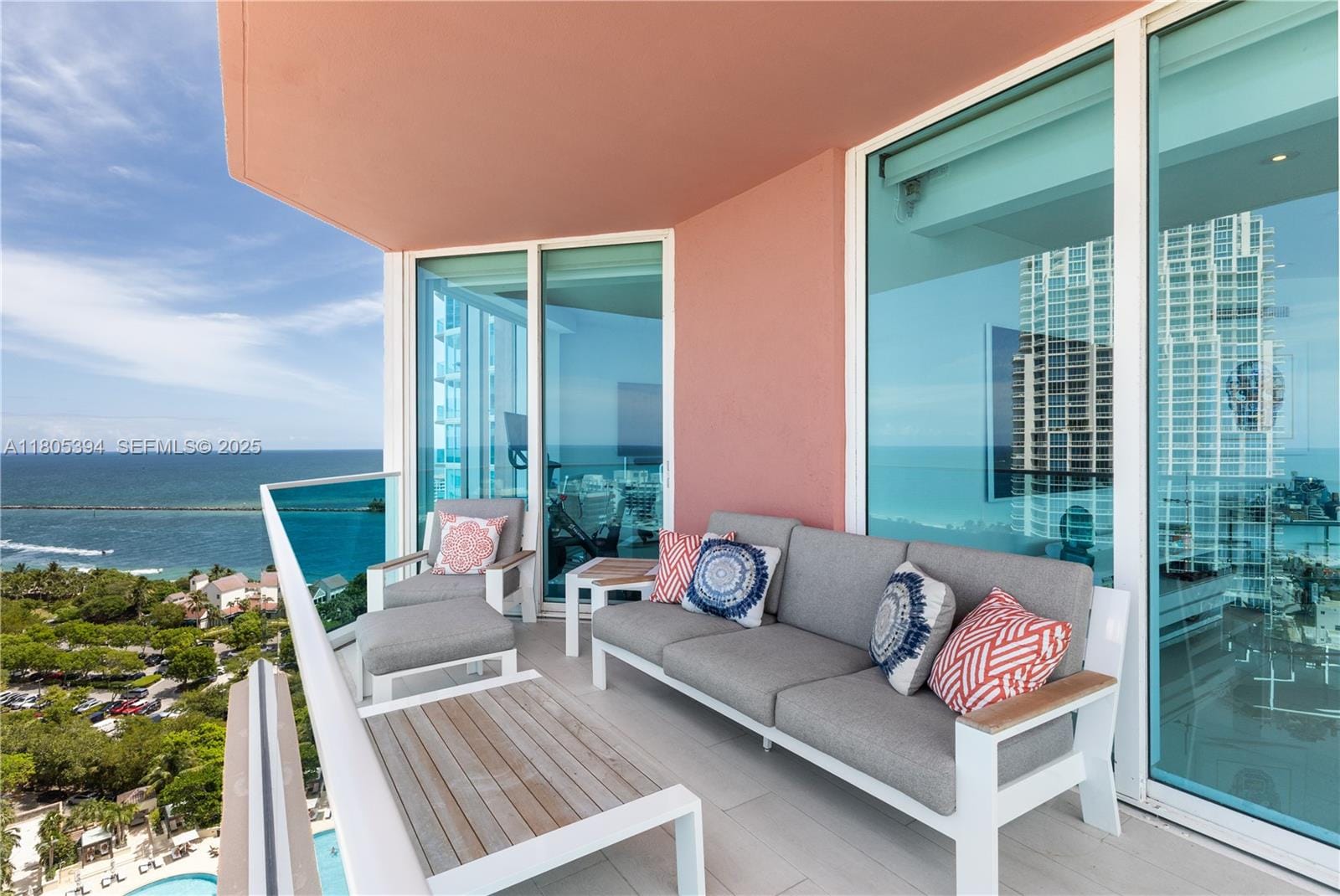 300 S Pointe Drive 2005, Miami Beach, FL 33139 photo 23