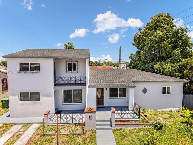 15 W 55th Street, Hialeah, FL 33012