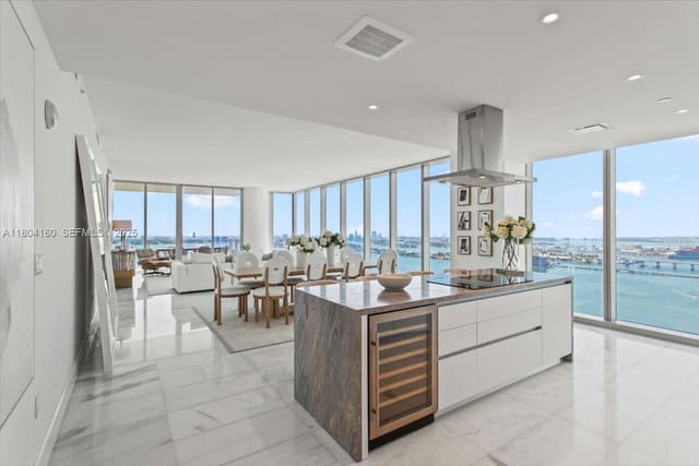 700 NE 26th Terrace 3903, sold in Edgewater, Miami, FL