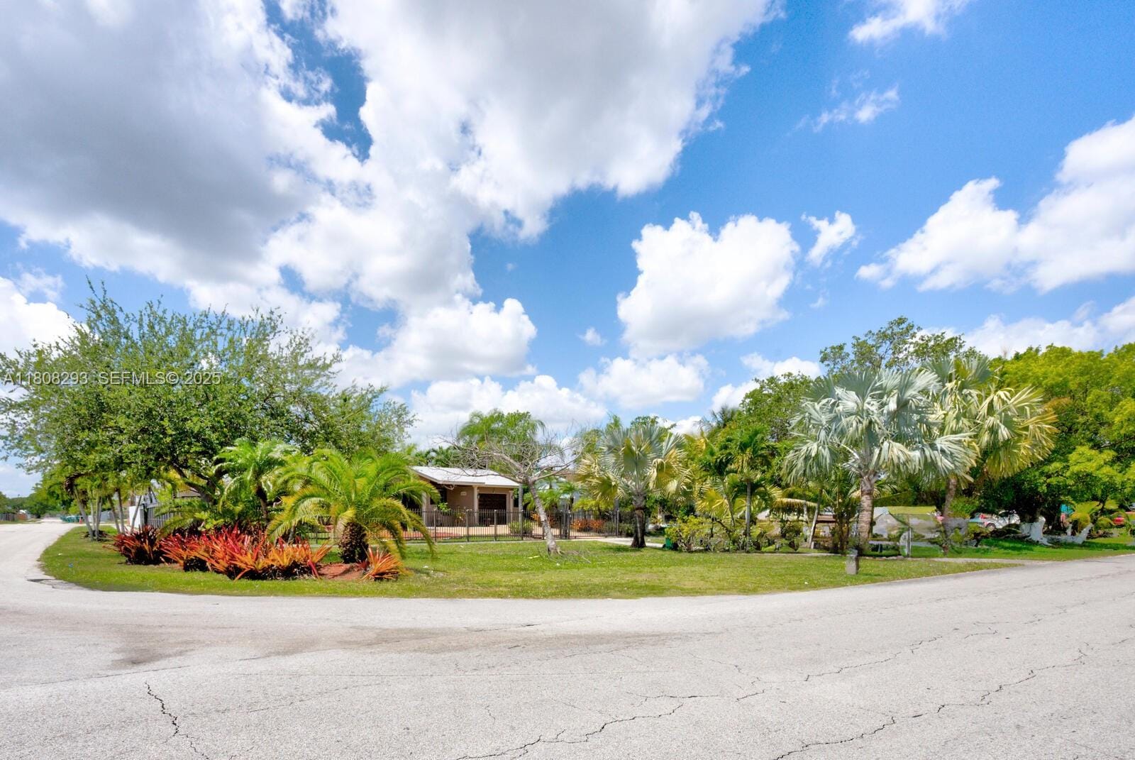 12370 SW 264th Street — photo 3