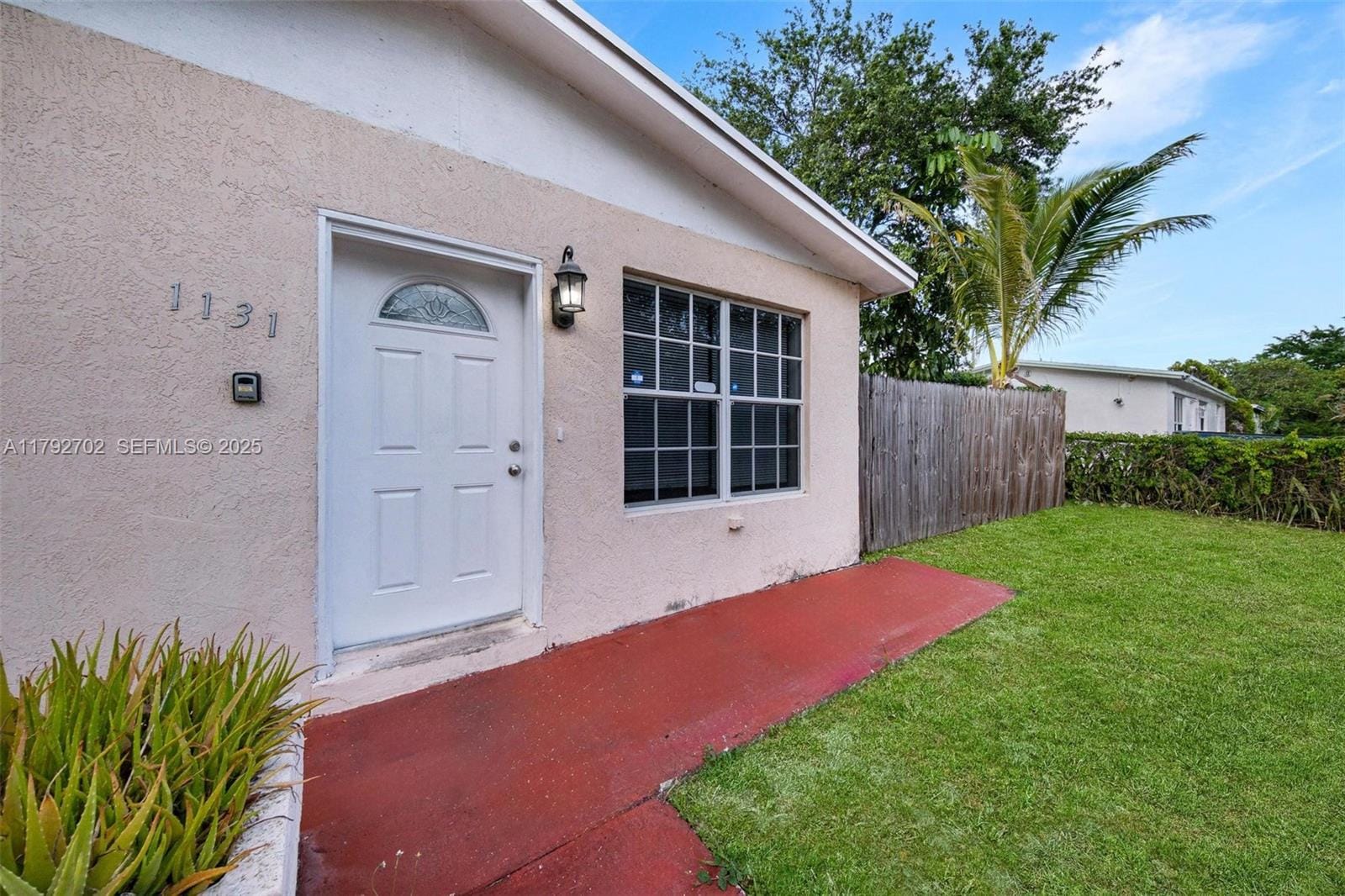 1131 NE 211th Street, Miami, FL 33179 photo 2