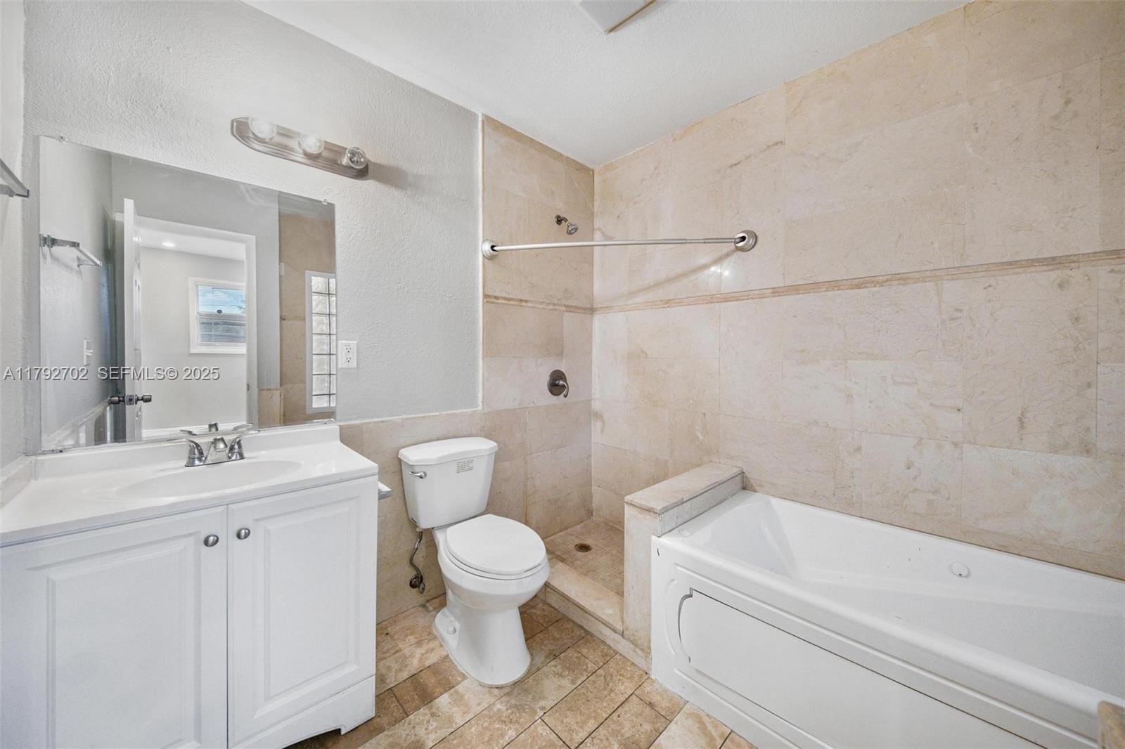 1131 NE 211th Street, Miami, FL 33179 photo 13