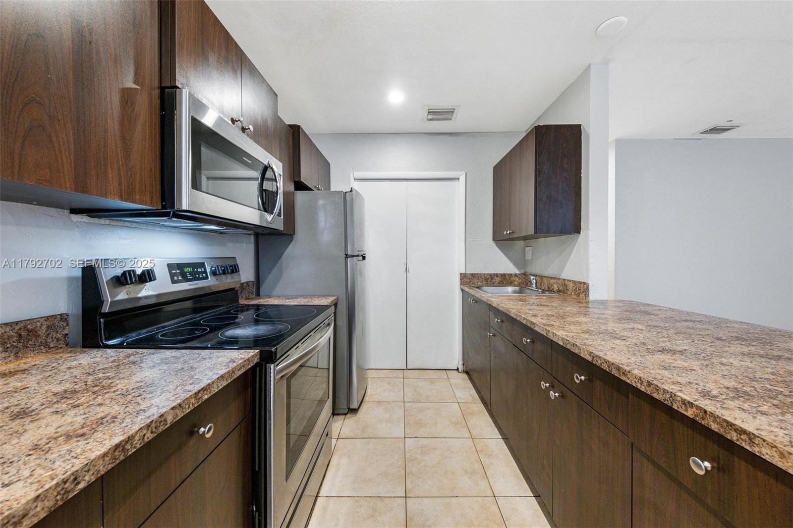 1131 NE 211th Street, Miami, FL 33179 photo 25
