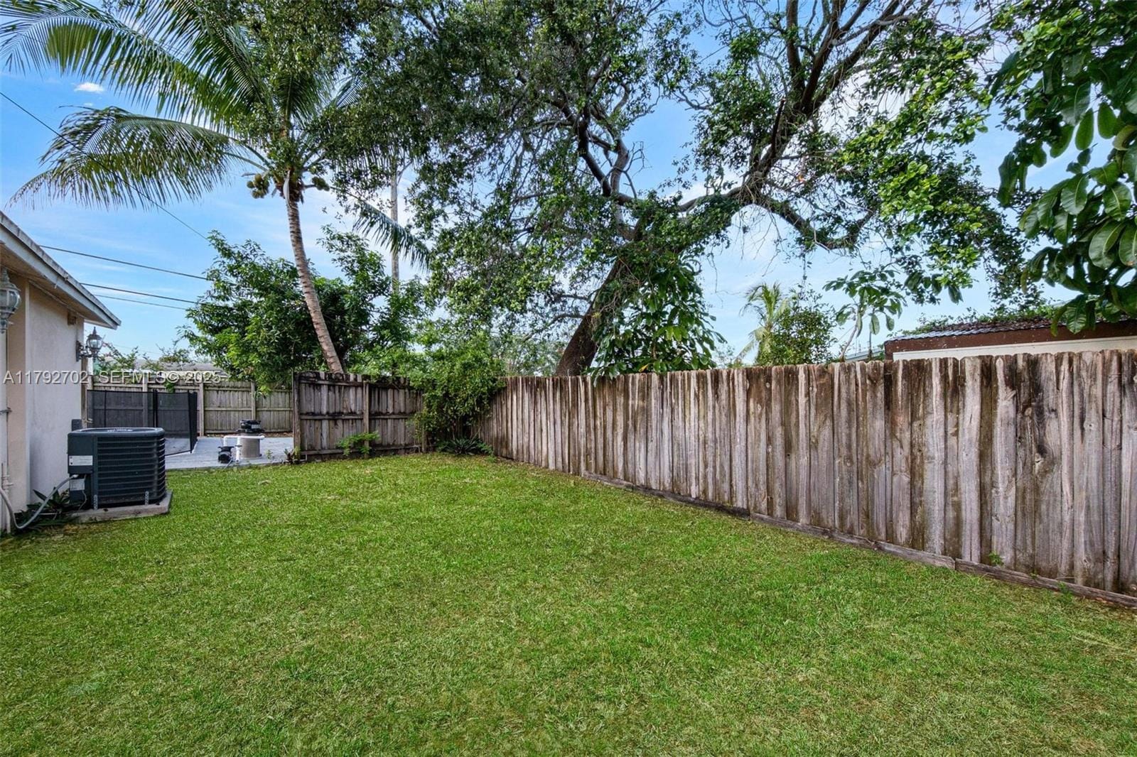 1131 NE 211th Street, Miami, FL 33179 photo 4