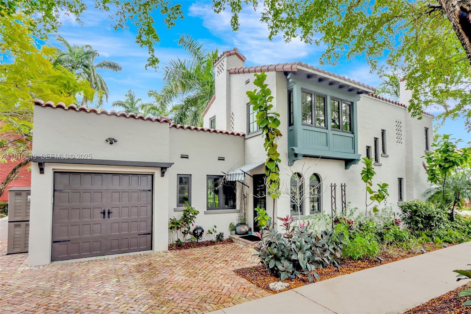 447 Giralda Avenue, Coral Gables, FL 33134 photo 2