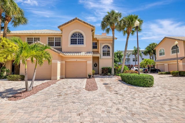 1717 S Ocean Boulevard 4, sold in Cristelle, Lauderdale-by-the-Sea, FL