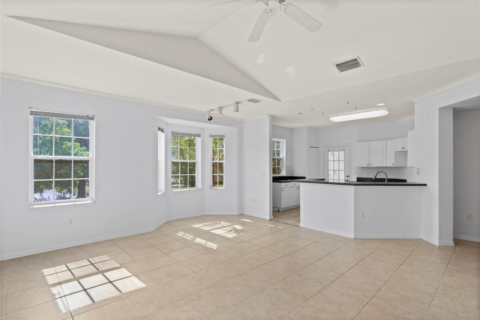 2258 57th Circle 2258, Vero Beach, FL 32966 photo 12