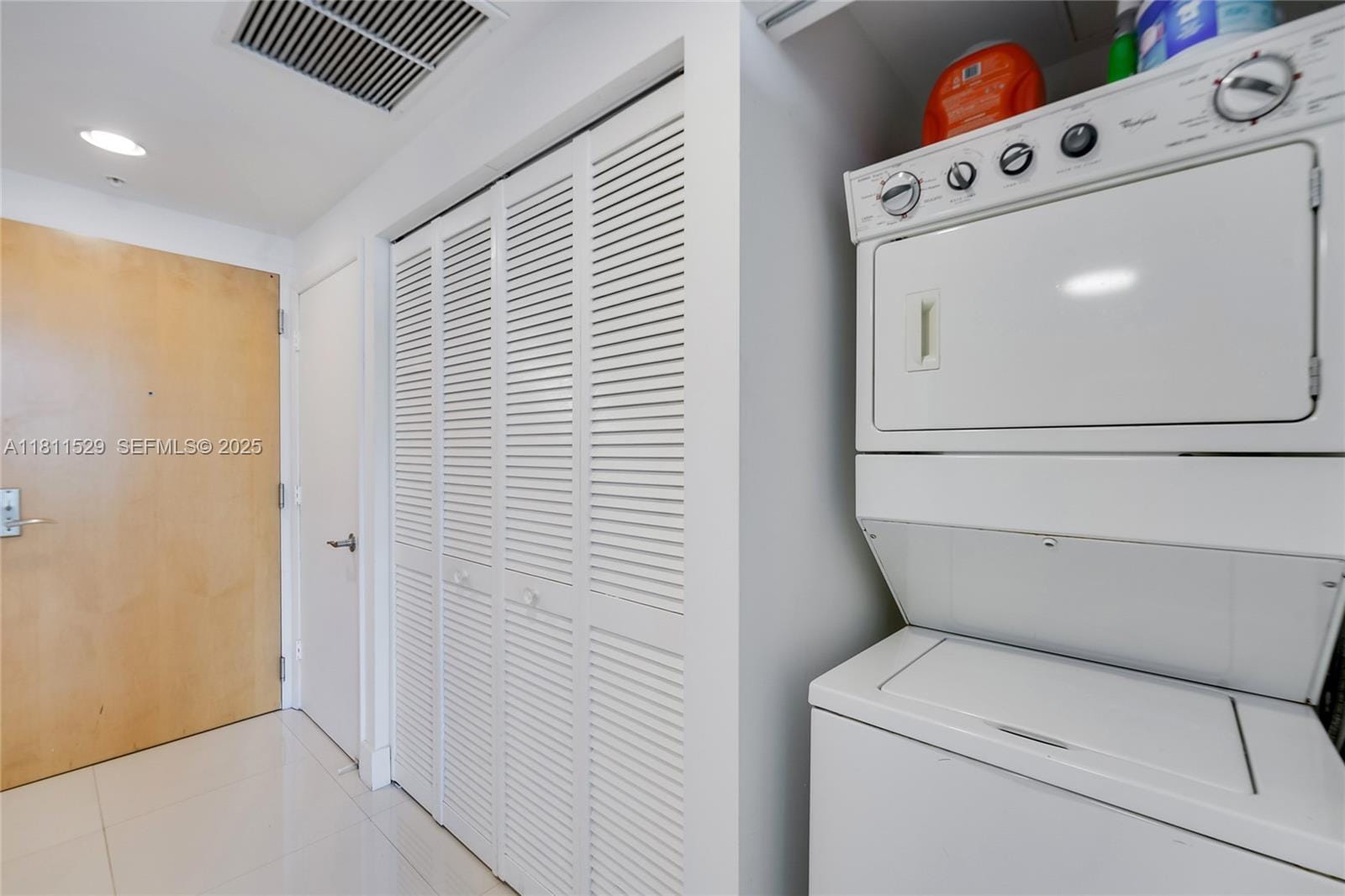 244 Biscayne Boulevard 644, Miami, FL 33132 photo 13