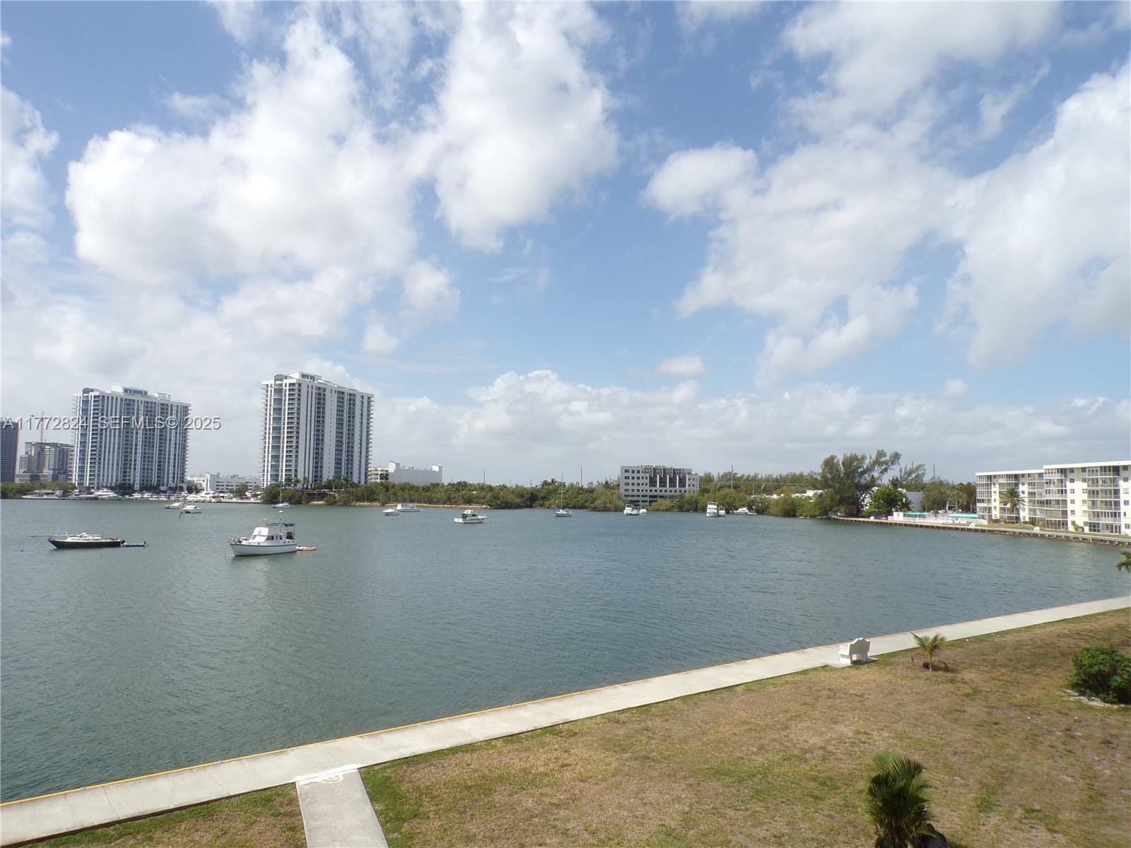 2920 Point East Drive N307, Aventura, FL 33160
