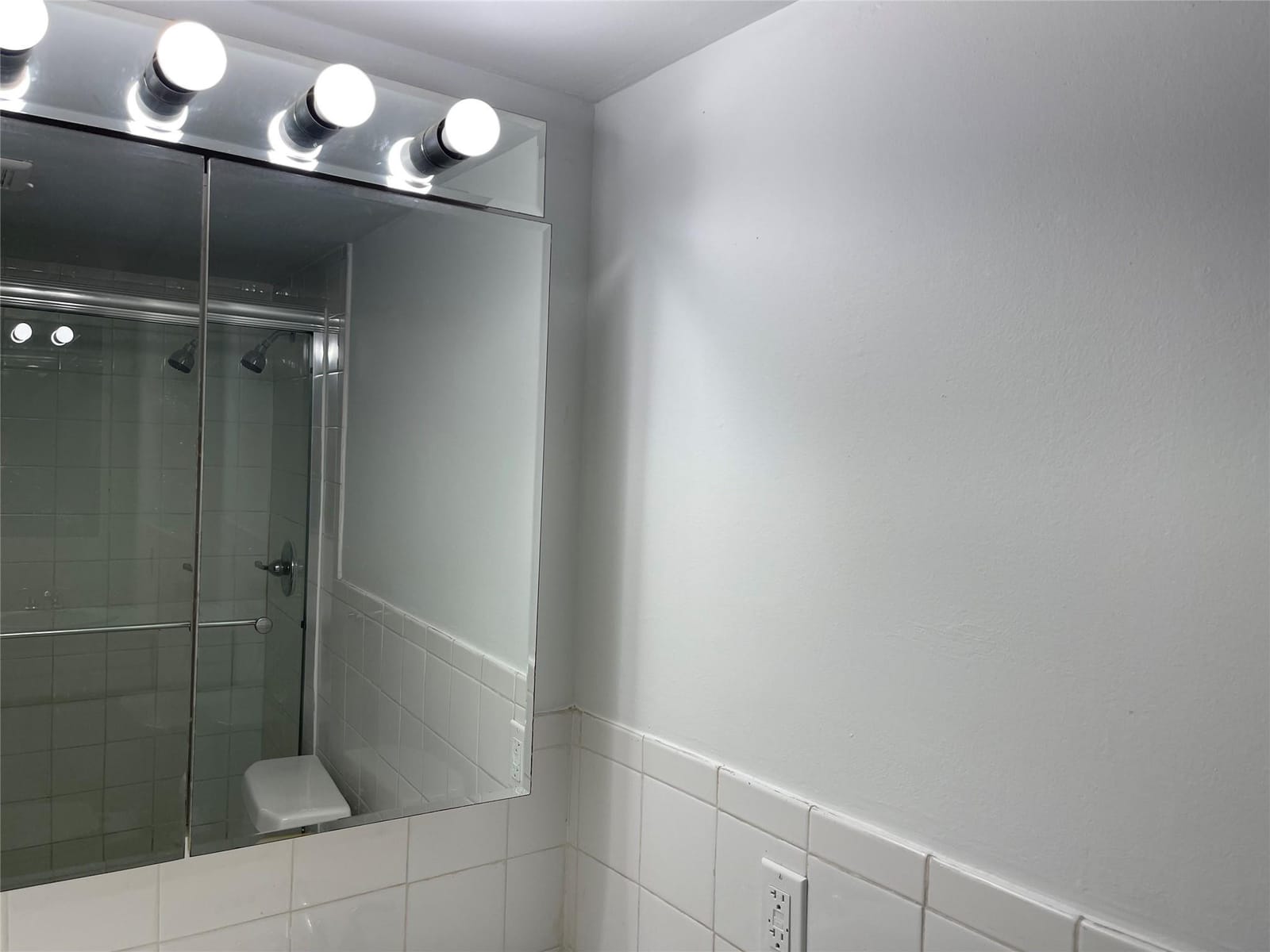 8405 NW 61st Street D-109 — photo 10
