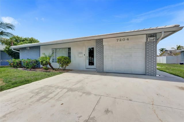 7204 NW 76th Drive, Tamarac, FL 33321