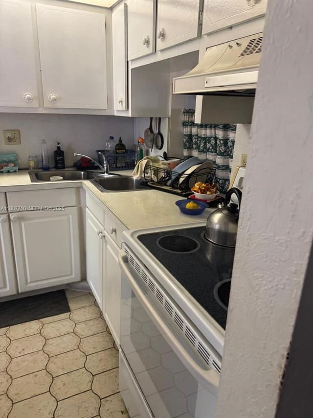 5830 NW 64th Avenue 109, sold in Bermuda Club Nine, Tamarac, FL