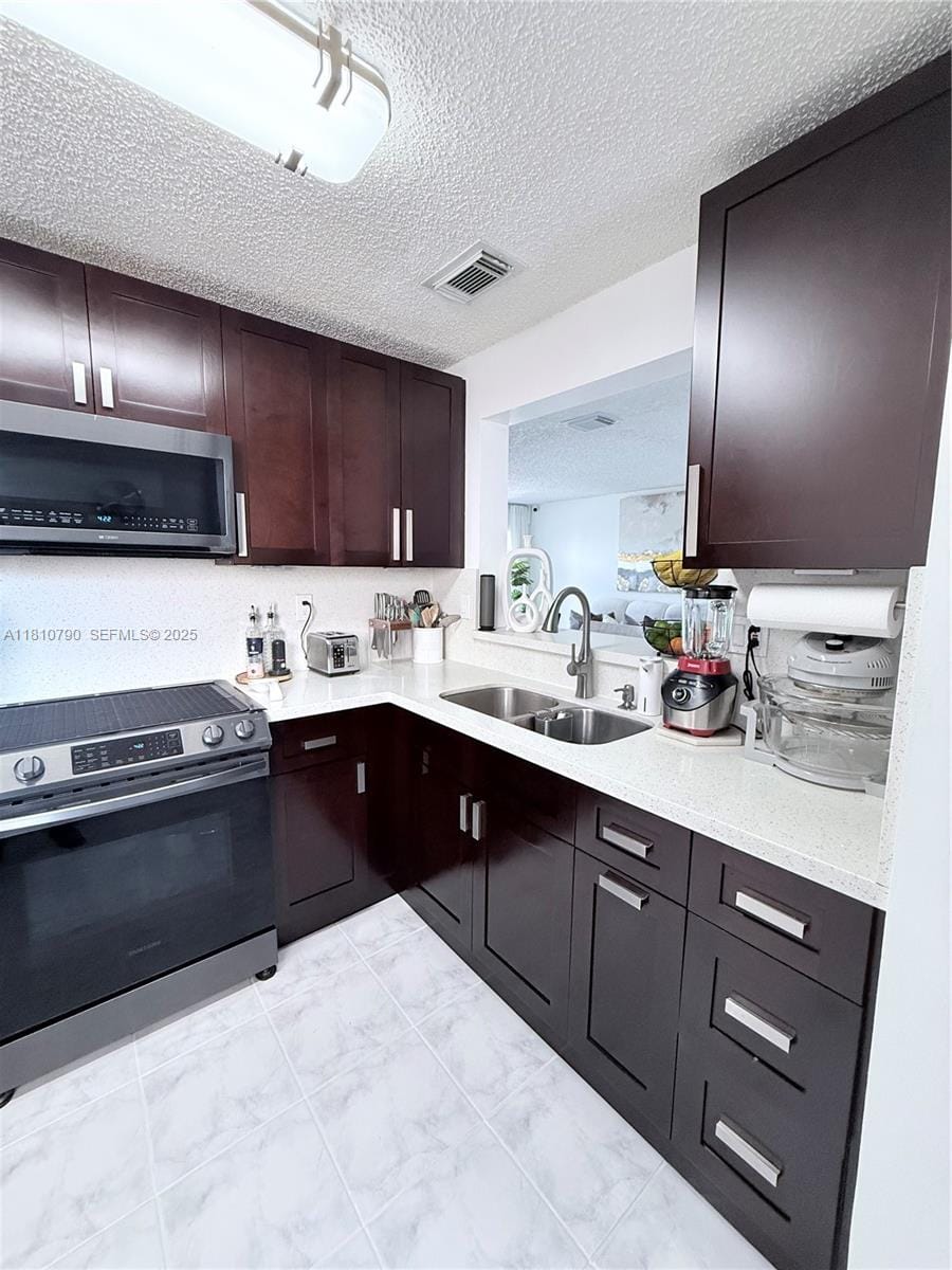 15741 SW 137th Avenue 206 — photo 5