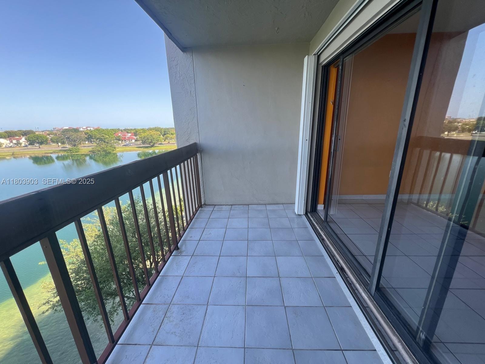 10290 NW 9th St Circle 512, Miami, FL 33172 photo 5