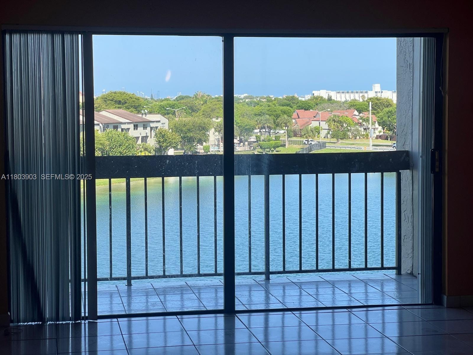 10290 NW 9th St Circle 512, Miami, FL 33172 photo 7