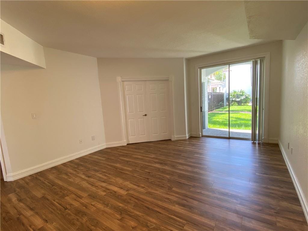 735 SW 148th Avenue 1711 — photo 4