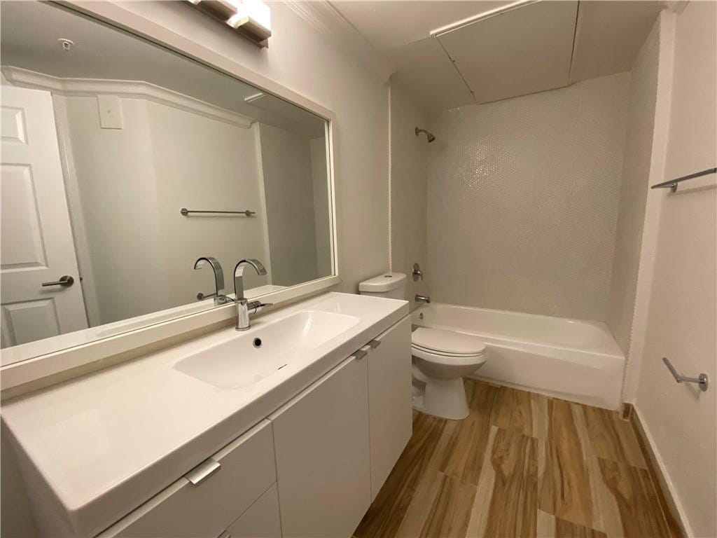 735 SW 148th Avenue 1711 — photo 10