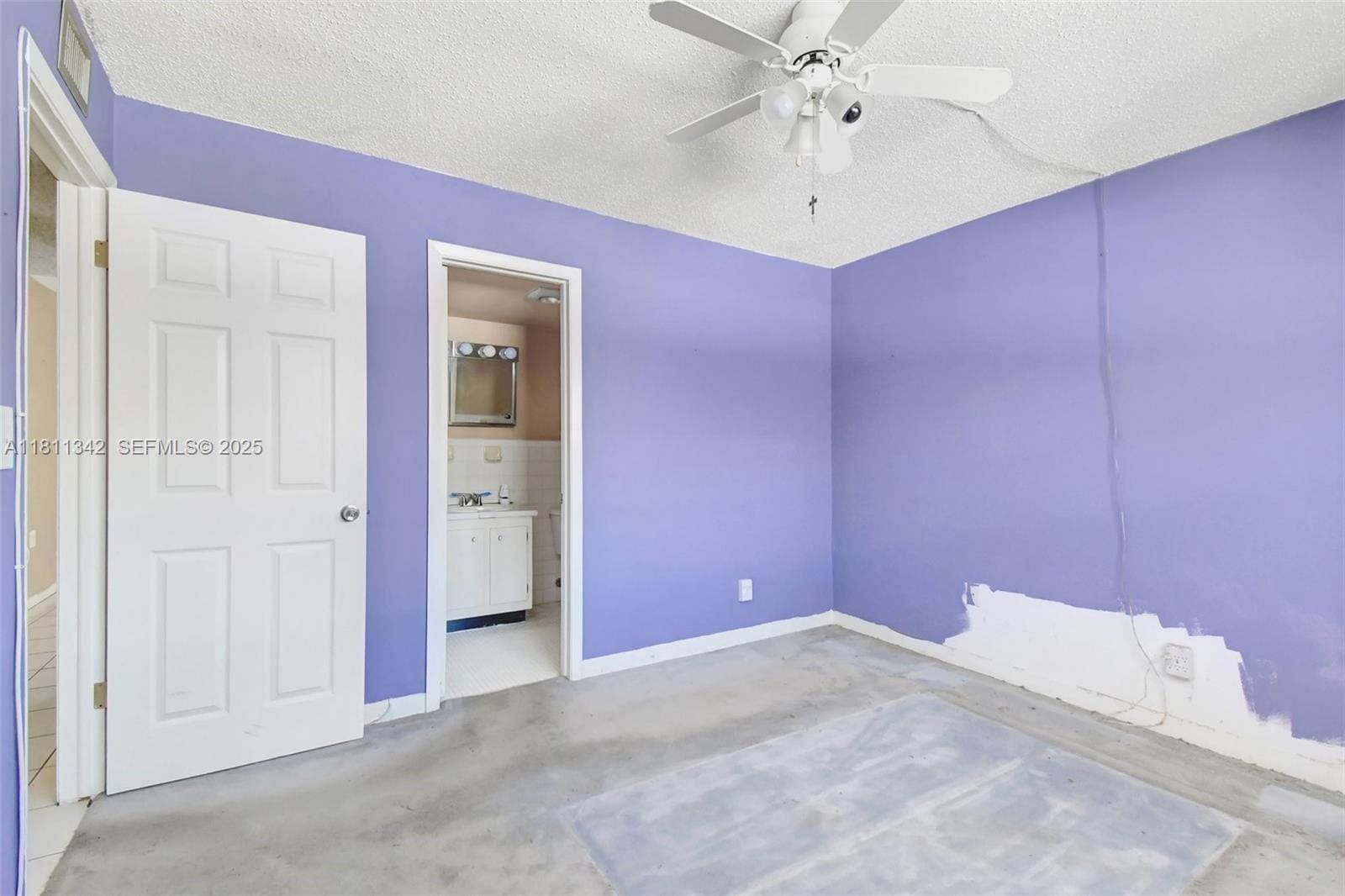 6211 SW 37th Street 211 — photo 8