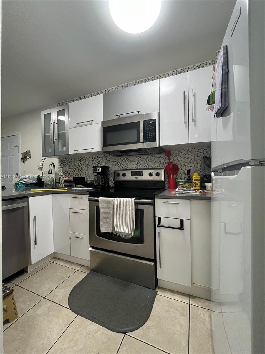 8075 NW 7th Street 109 — photo 5