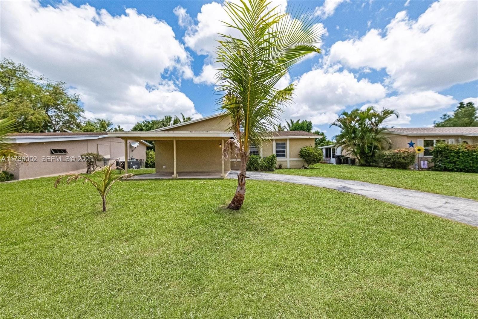 702 SW 79th Avenue, North Lauderdale, FL 33068