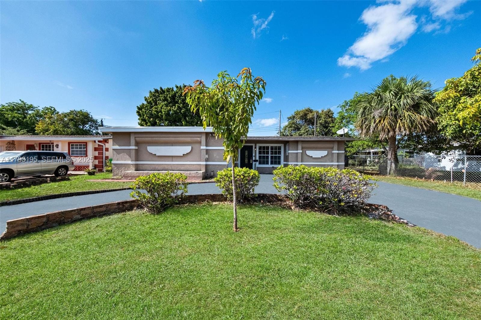 6421 NW 24th Place, Sunrise, FL 33313