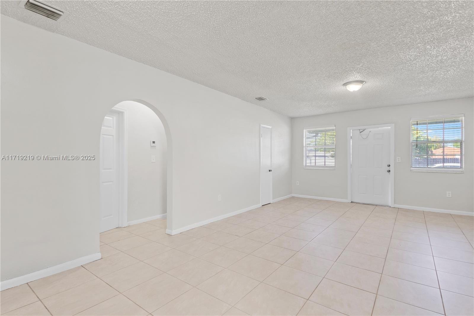 11470 SW 199th Street, Miami, FL 33157 photo 2